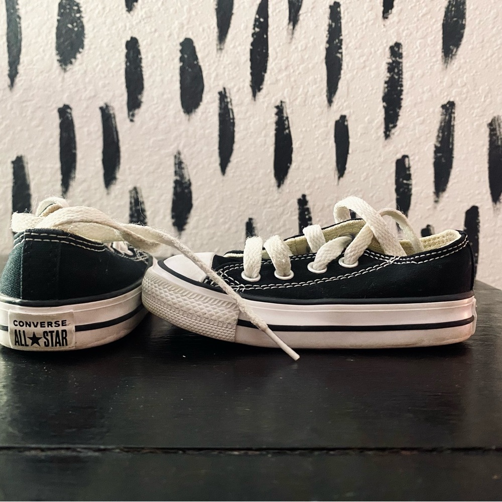 Converse Allstar toddler size 5!